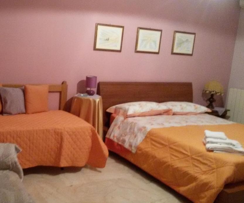 Casa Mare E Monti Castelbuono Lejlighed Eksteriør billede